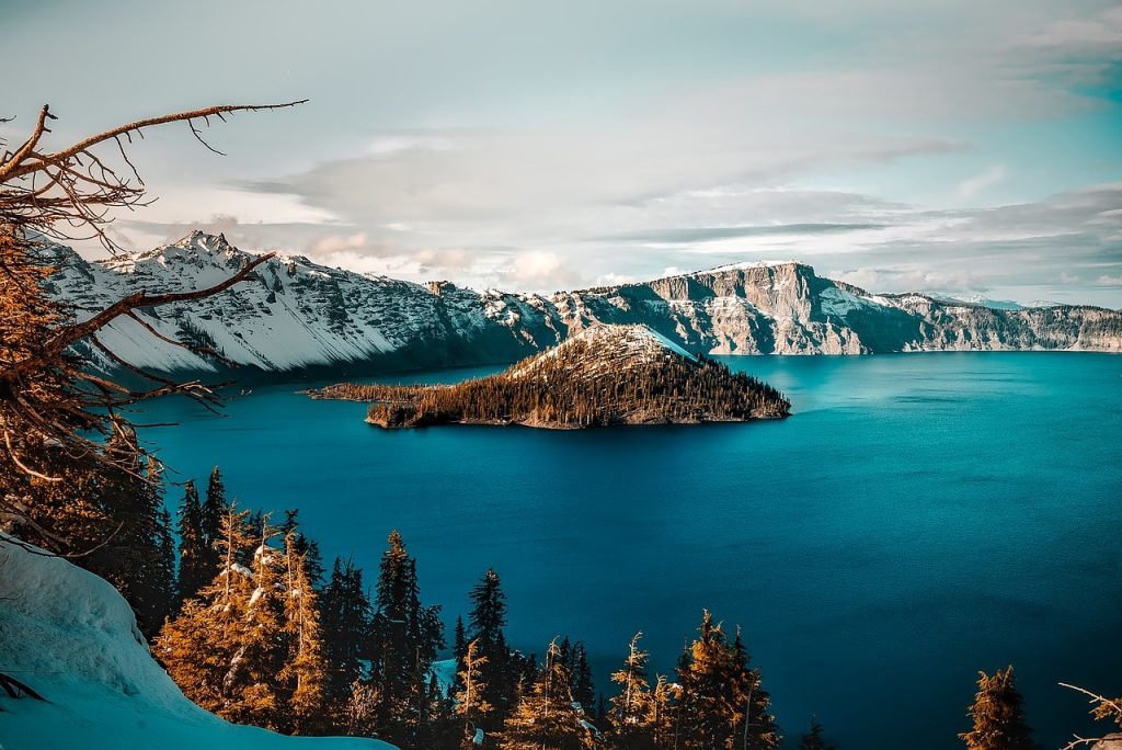 Lake Crater