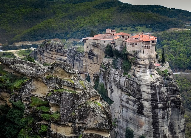 Meteora best places to visit in greece