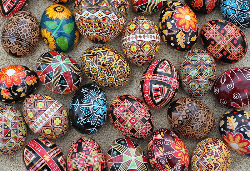 Painting an egg in Bukovina