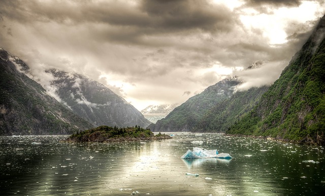 Tracy Arm fjord