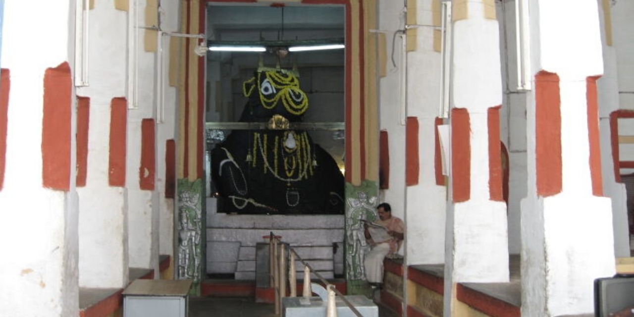 Bull Temple; Places to visit in Bangalore