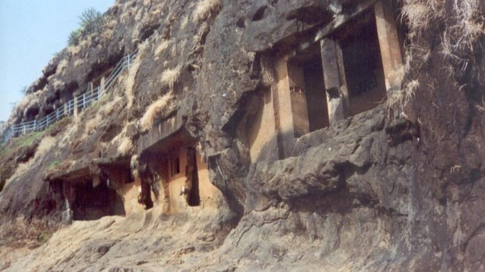 Pandavaas Caves; Places to visit in Chiplun