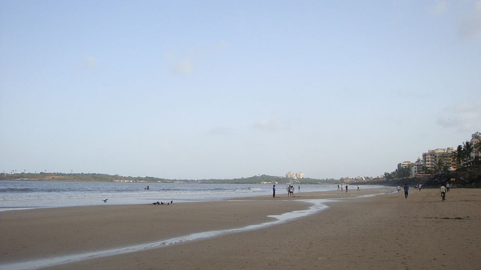 Versova Beach; Places to visit in Mumbai
